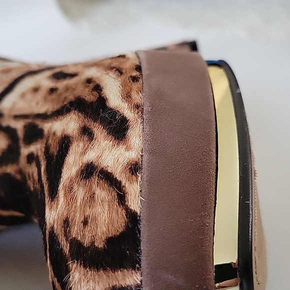NEW Vince Camuto Dira Leopard Animal Print Calf Hai Platform Booties Size 7.5 - Picture 11 of 15